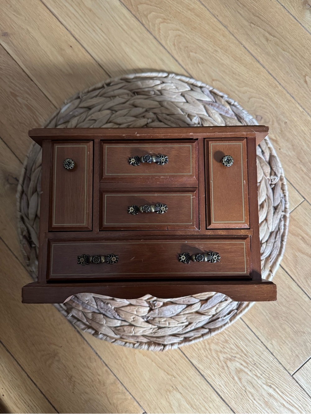 🍑2/$30 Mix & Match Listings - Vintage Wood & Felt Jewelry Box